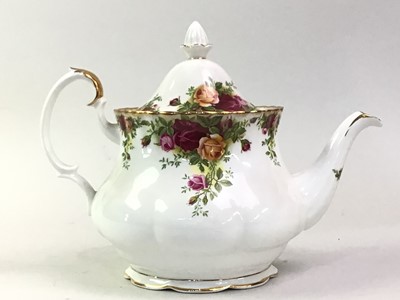 Lot 431 - GROUP OF ROYAL ALBERT OLD COUNTRY ROSES CERAMICS