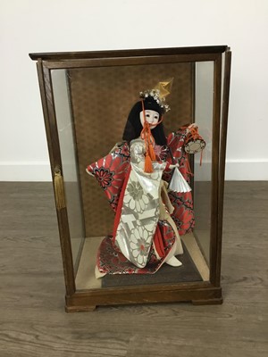 Lot 428 - JAPANESE DOLL