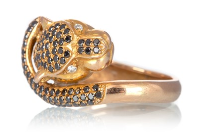 Lot 549 - DIAMOND PANTHER RING