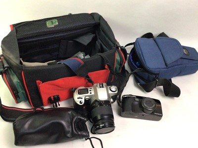 Lot 483 - COLLECTION OF CAMERAS