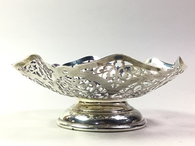 Lot 522 - SILVER BON BON DISH