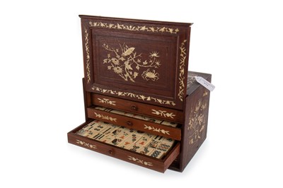 Lot 972 - CHINESE MAHJONG SET