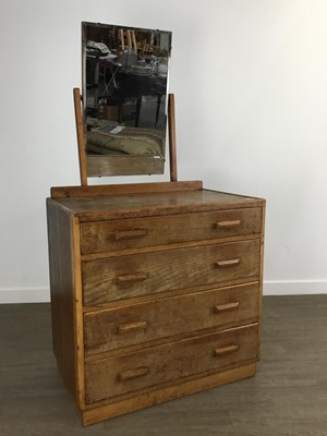 Lot 610 - IN THE MANNER OF HEALS, OAK DRESSING CHEST