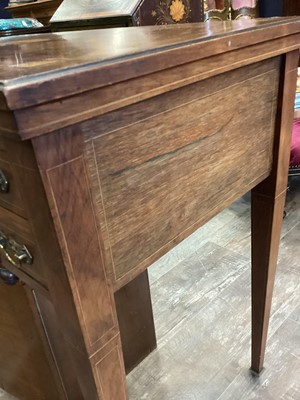 Lot 1328 - VICTORIAN INLAID ROSEWOOD TURNOVER CARD TABLE