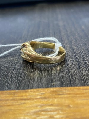 Lot 614 - DIAMOND GYPSY RING