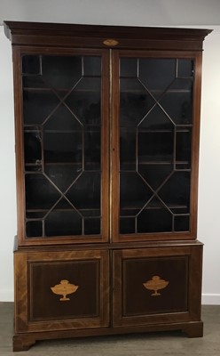 Lot 656 - EDWARDIAN INLAD MAHOGANY BOOKCASE