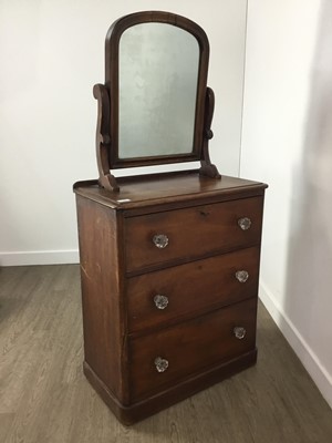 Lot 660 - VICTORIAN MAHOGANY DRESSING CHEST