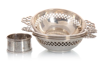 Lot 792 - GEORGE V SET OF FOUR SILVER BONBON DISHES