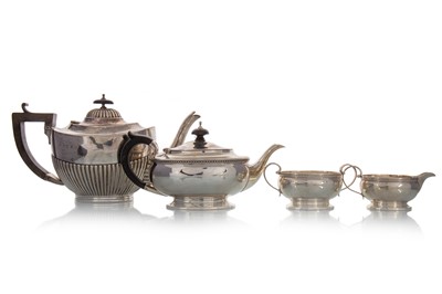 Lot 790 - GEORGE V SILVER THREE PIECE TEA SERVICE