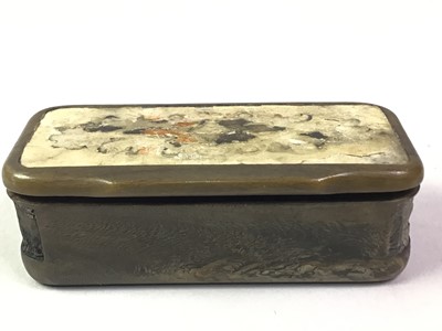 Lot 725 - TWO SNUFF BOXES