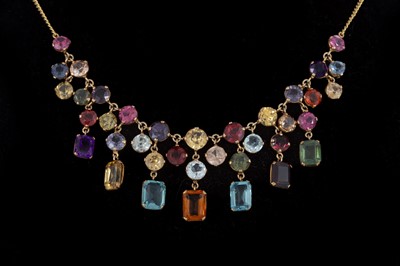 Lot 649 - GEMSTONE NECKLACE