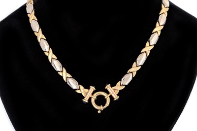Lot 661 - GOLD NECKLET AND EARRINGS