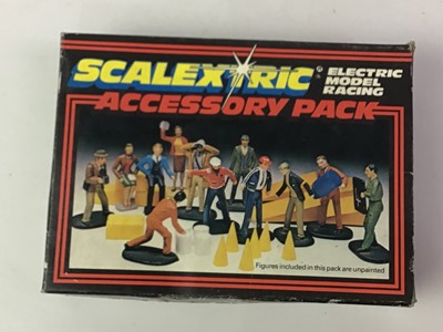 Lot 850 - GROUP OF SCALEXTRIC ITEMS