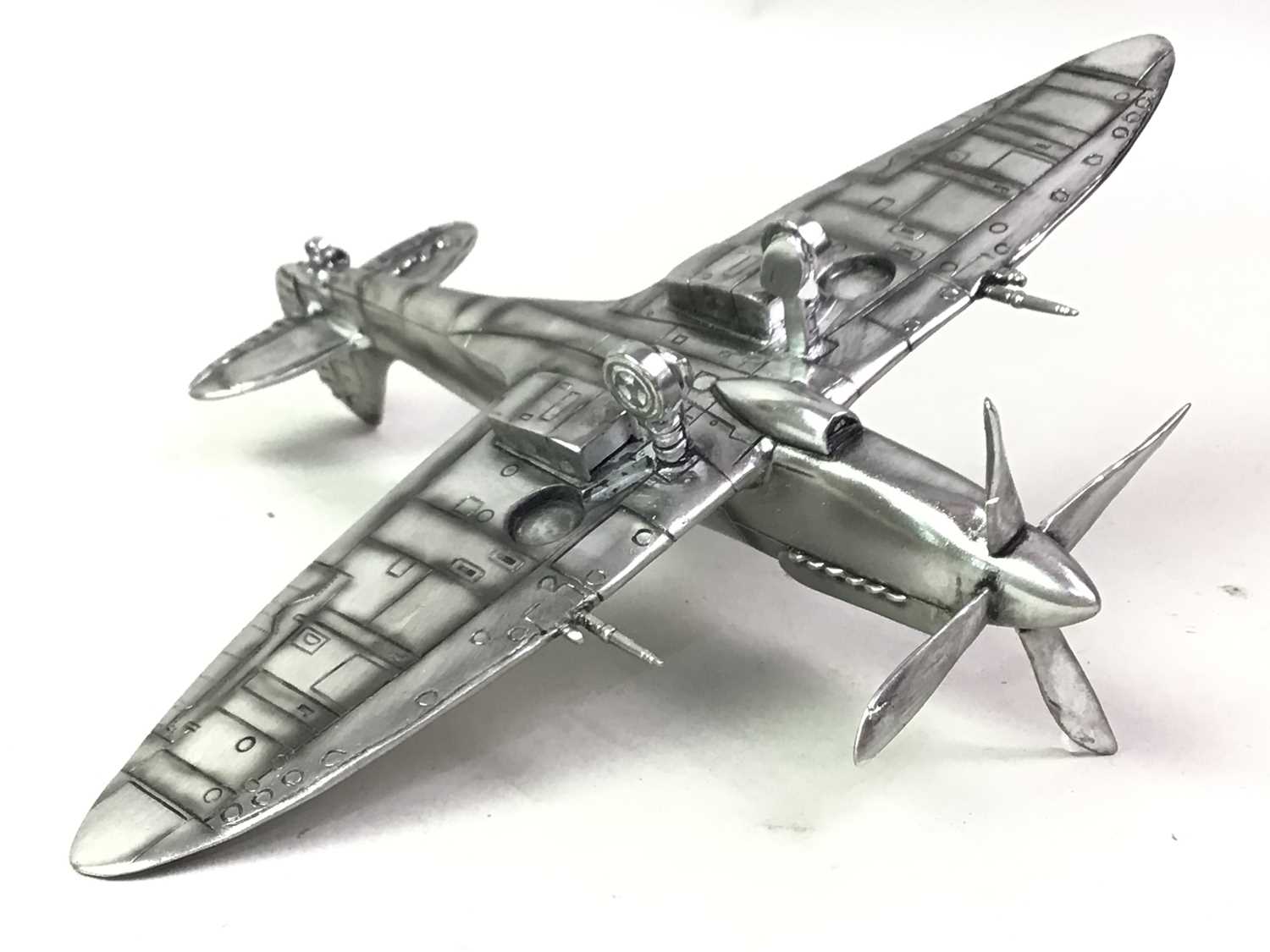 Lot 12 - 'SILVER DREAMS' BY THE LEONARDO COLLECTION