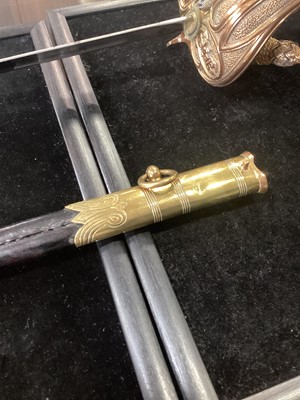 Lot 4 - BRITISH ROYAL NAVAL OFFICER'S DRESS SWORD