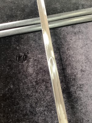 Lot 4 - BRITISH ROYAL NAVAL OFFICER'S DRESS SWORD