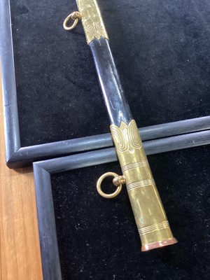 Lot 4 - BRITISH ROYAL NAVAL OFFICER'S DRESS SWORD