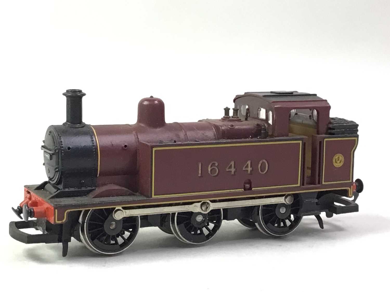 Lot 2 - GROUP OF 00 GAUGE RAILWAY ITEMS