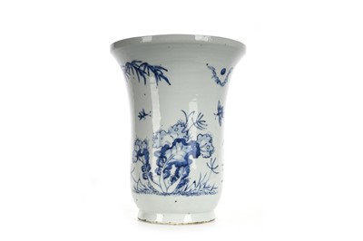 Lot 1189 - CHINESE BLUE AND WHITE VASE