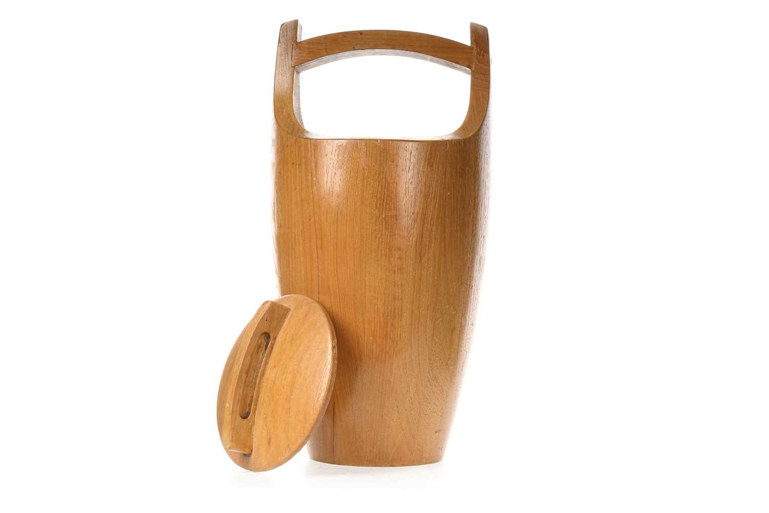Lot 392 - JENS QUISTGAARD (DANISH, 1919-2008) FOR DANSK DESIGNS, TEAK 'CONGO' ICE BUCKET