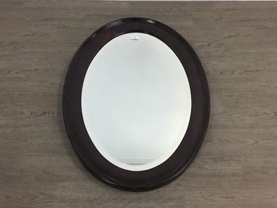 Lot 275 - VICTORIAN MAHOGANY OVAL WALL MIRROR