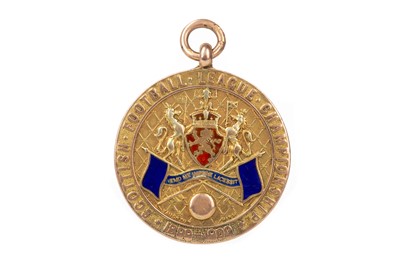 Lot 1658 - NEIL 'NEILLY' GIBSON OF RANGERS F.C., SCOTTISH LEAGUE CHAMPIONSHIP GOLD MEDAL
