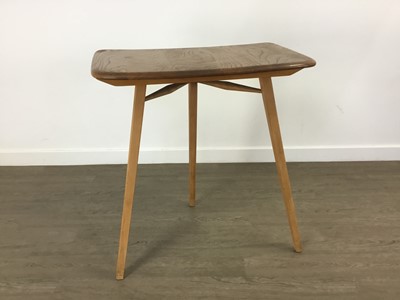 Lot 399 - ERCOL, WINDSOR MODEL 392 ELM AND BEECH DINING TABLE