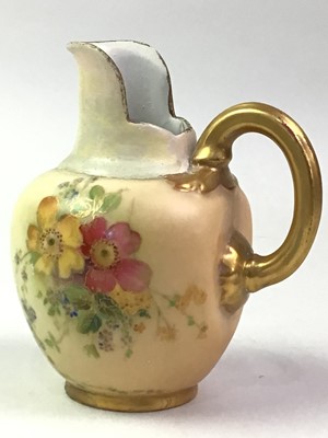 Lot 211 - GROUP OF ROYAL WORCESTER