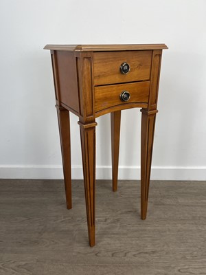 Lot 305 - STAINED WOOD SIDE TABLE