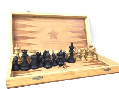 Lot 139 - VINTAGE WOODEN CHESS SET