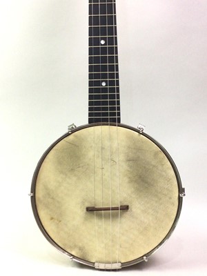 Lot 420 - LEFT-HANDED BANJO UKELELE