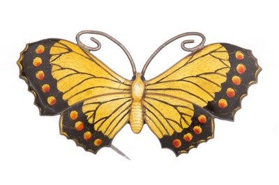 Lot 674 - ART NOUVEAU SILVER AND ENAMEL BUTTERFLY BROOCH