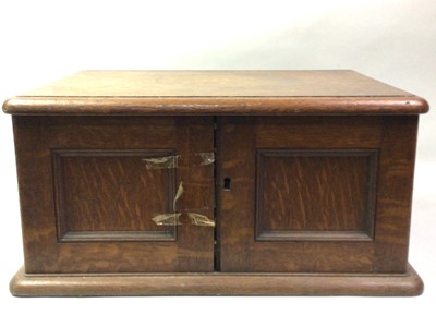 Lot 547 - OAK CASED CANTEEN OF CUTLERY