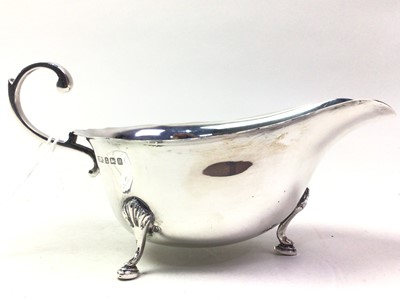 Lot 560 - SILVER SAUCE BOAT