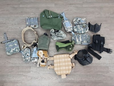 Lot 282 - GROUP OF MILITARY COMBAT GEAR