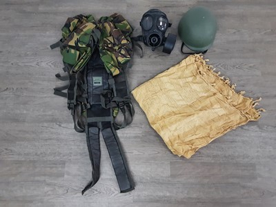 Lot 282 - GROUP OF MILITARY COMBAT GEAR