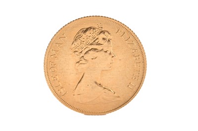 Lot 75 - ELIZABETH II ISLE OF MAN GOLD SOVEREIGN