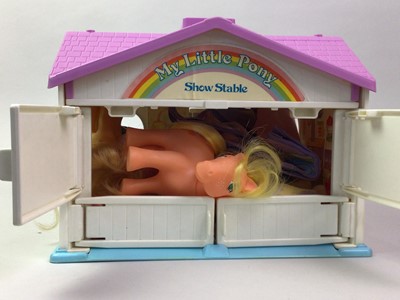 Lot 628 - HASBRO, MY LITTLE PONY, COLLECTION OF ITEMS
