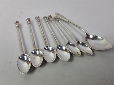 Lot 83 - SET OF SIX SILVER SPOONS