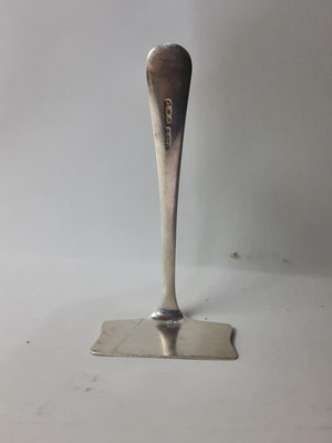 Lot 83 - SET OF SIX SILVER SPOONS