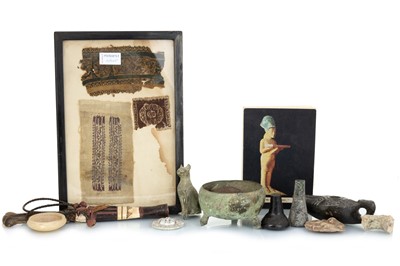 Lot 11 - COLLECTION OF EGYPTIAN AND ROMAN STYLE ARTEFACTS