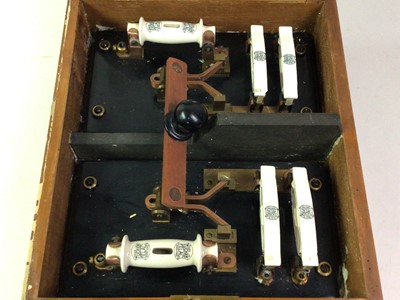 Lot 351 - TUCKER TELAC FUSE BOX