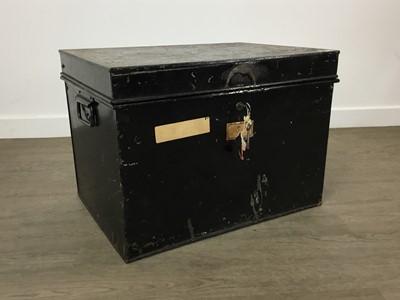 Lot 387 - OAK CANTEEN OF PLATED CUTLERY