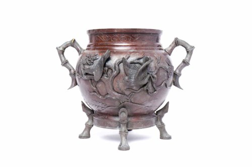 Lot 227 - EARLY 20TH CENTURY JAPANESE BRONZE URN with...