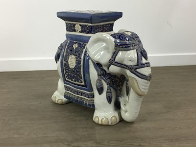 Lot 405 - MODERN CERAMIC VERANDAH SEAT