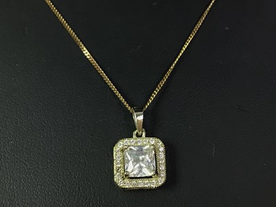 Lot 658 - COLLECTION OF GEM SET AND OTHER JEWELLERY