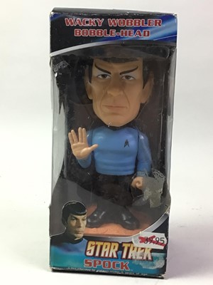 Lot 531 - COLLECTION OF VINTAGE TOYS