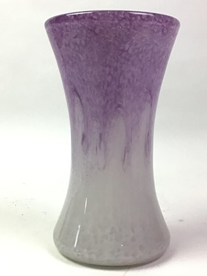 Lot 535 - STRATHERN GLASS VASE