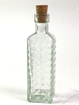 Lot 599 - CHINESE REVERSE PAINTED GLASS SNUFF BOTTLE