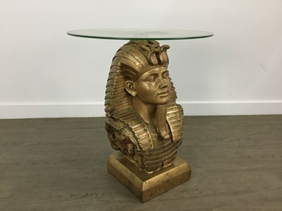 Lot 582 - MODERN SIDE TABLE